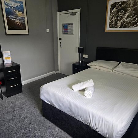 Peek-A-Booze - Budget Hotel - Adults Only Blackpool Exterior foto