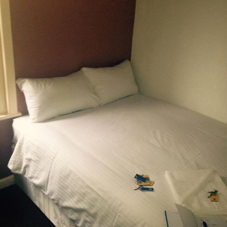 Peek-A-Booze - Budget Hotel - Adults Only Blackpool Exterior foto